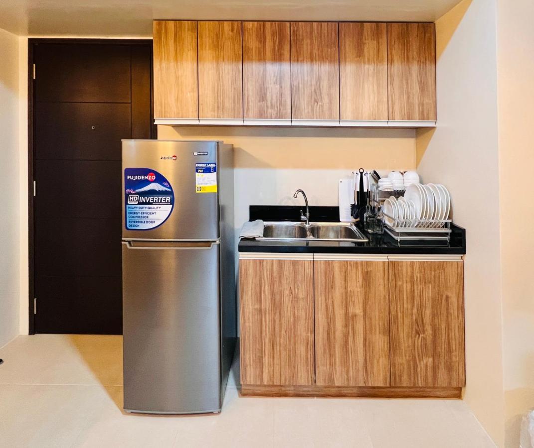 * *P Fantastic 2Br Option For 8 Apartment Iloilo City Exterior photo